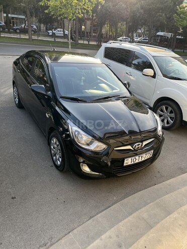 Hyundai Accent 2011, 240,000 km - 1.4 l - Bakı