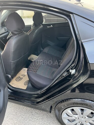 Hyundai Accent 2011, 240,000 km - 1.4 l - Bakı