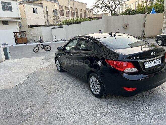 Hyundai Accent 2011, 240,000 km - 1.4 l - Bakı