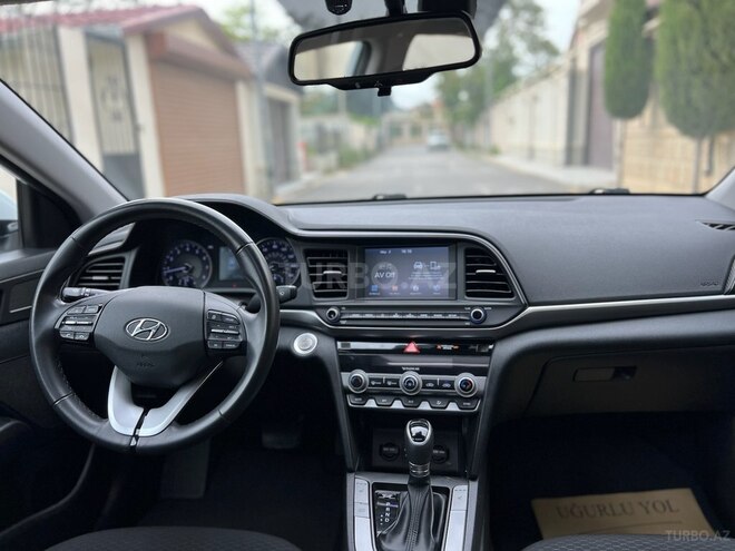 Hyundai Elantra 2019, 46,980 km - 2.0 l - Bakı