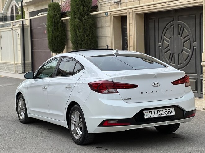 Hyundai Elantra 2019, 46,980 km - 2.0 l - Bakı
