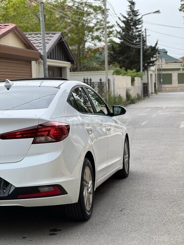 Hyundai Elantra 2019, 46,980 km - 2.0 l - Bakı