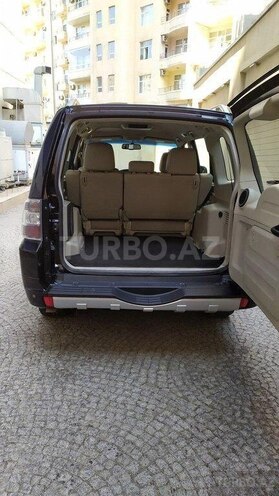 Mitsubishi Pajero 2009, 298,500 km - 3.5 l - Bakı