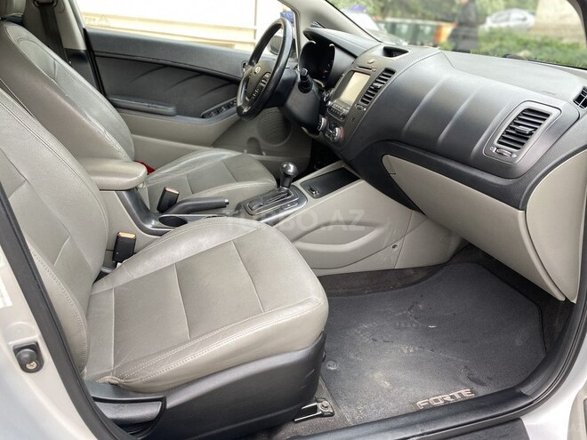 Kia Cerato 2015, 135,000 km - 2.0 l - Bakı