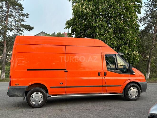 Ford Transit 2010, 264,400 km - 2.2 l - Quba