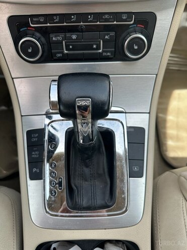 Volkswagen Passat 2010, 122,000 km - 1.8 l - Bakı
