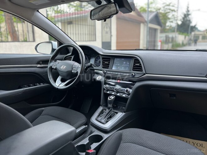 Hyundai Elantra 2019, 46,980 km - 2.0 l - Bakı