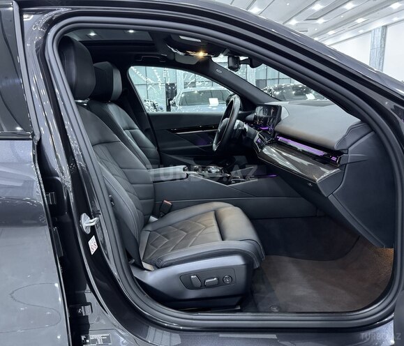 BMW 520 2023, 34,500 km - 2.0 l - Bakı