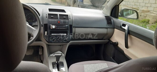 Volkswagen Polo 2002, 180,756 km - 1.4 l - Goranboy