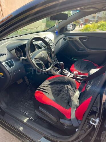 Hyundai Elantra 2015, 275,000 km - 1.8 л - Bakı