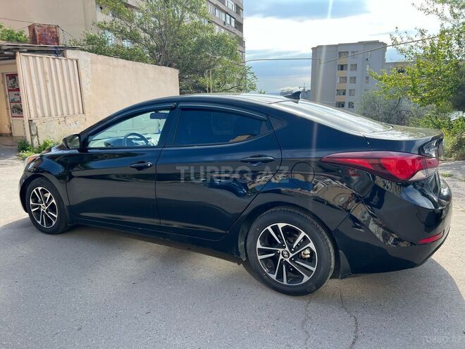 Hyundai Elantra 2015, 275,000 km - 1.8 л - Bakı