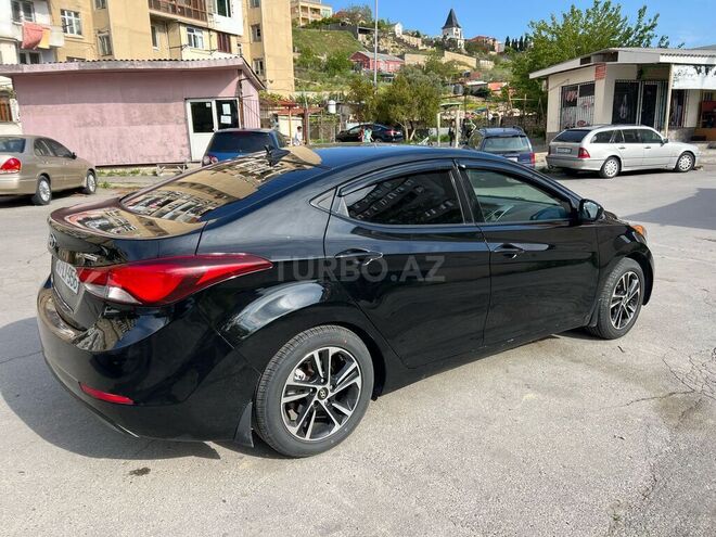 Hyundai Elantra 2015, 275,000 km - 1.8 л - Bakı