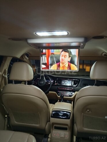 Kia Carnival 2016, 250,000 km - 2.2 l - Bakı