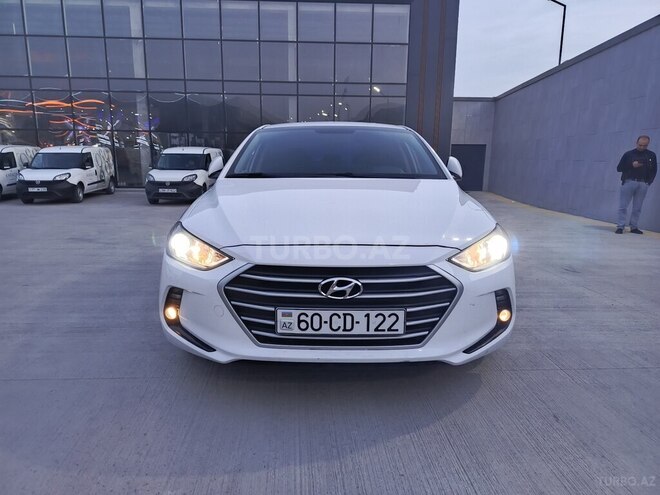 Hyundai Elantra 2015, 200,300 km - 1.6 l - Bakı