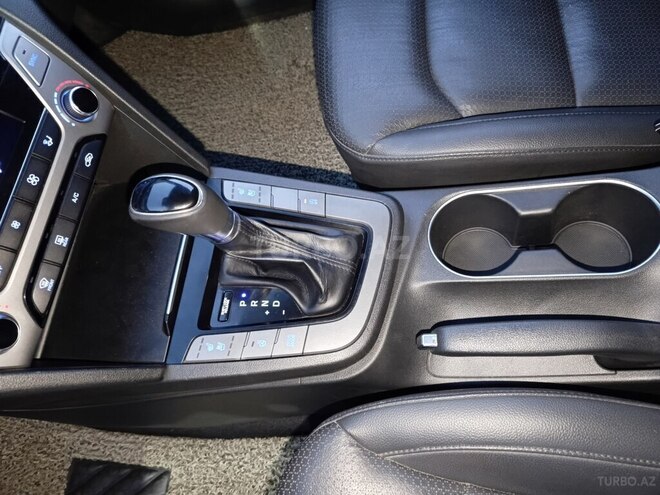 Hyundai Elantra 2015, 200,300 km - 1.6 l - Bakı