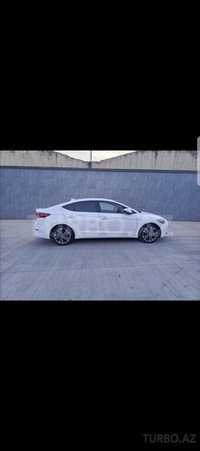 Hyundai Elantra 2015, 200,300 km - 1.6 l - Bakı