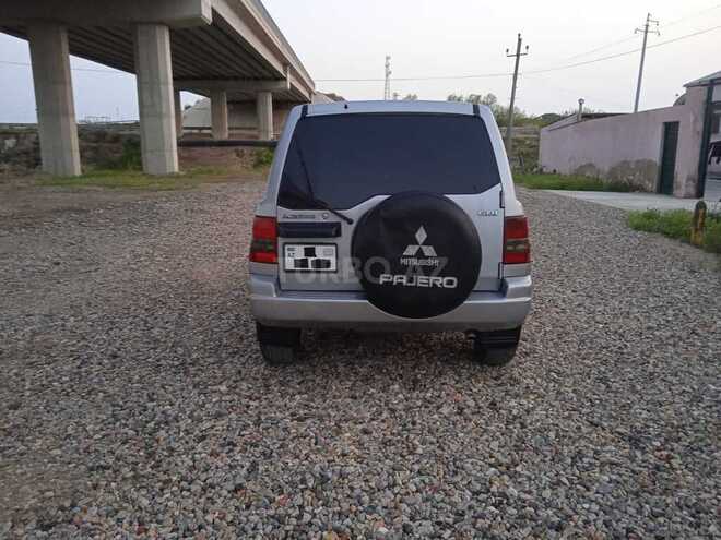 Mitsubishi Pajero io 1999, 250,000 km - 2.0 l - Bakı