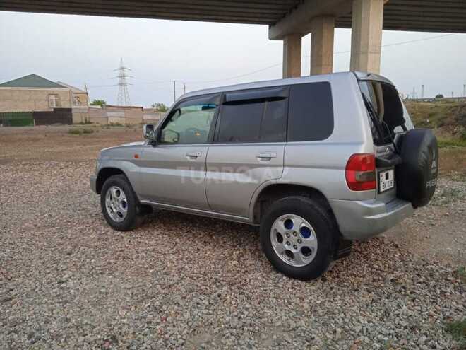 Mitsubishi Pajero io 1999, 250,000 km - 2.0 l - Bakı