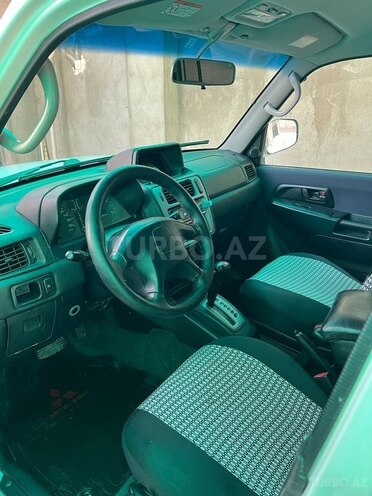 Mitsubishi Pajero io 2001, 300,000 km - 2.0 l - Bakı