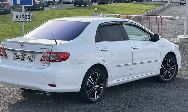 Toyota Corolla 2010, 137,000 km - 1.8 l - Bakı