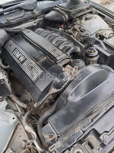 BMW 520 1998, 330,316 km - 2.0 l - Bakı