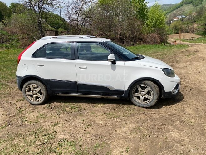 MG 3 2011, 287,000 km - 1.5 l - Gədəbəy