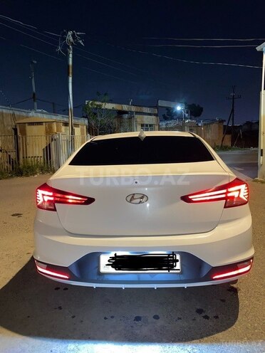 Hyundai Elantra 2019, 203,000 km - 2.0 l - Bakı