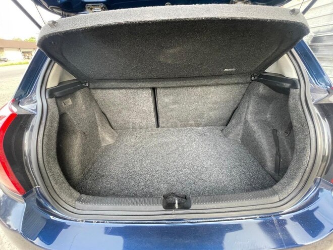 Toyota Corolla 2006, 191,000 km - 1.4 l - Beyləqan