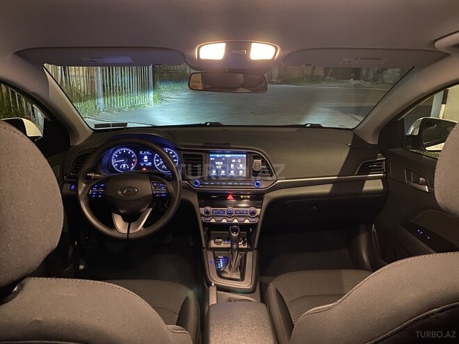 Hyundai Elantra 2019, 203,000 km - 2.0 l - Bakı