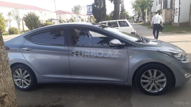 Hyundai Elantra 2014, 180,000 km - 1.6 l - Biləsuvar
