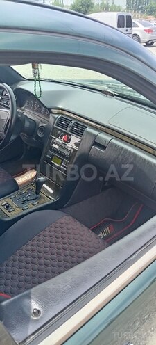 Mercedes E 240 1997, 345,000 km - 2.4 l - Bərdə