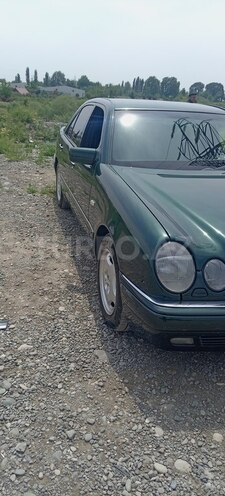 Mercedes E 240 1997, 345,000 km - 2.4 l - Bərdə