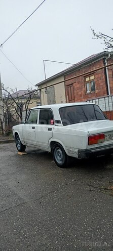 LADA (VAZ) 2107 2007, 76,000 km - 1.6 l - Quba