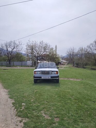 LADA (VAZ) 2107 2007, 76,000 km - 1.6 l - Quba