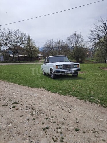 LADA (VAZ) 2107 2007, 76,000 km - 1.6 l - Quba