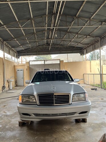 Mercedes C 220 d 1999, 370,000 km - 2.2 л - Bakı