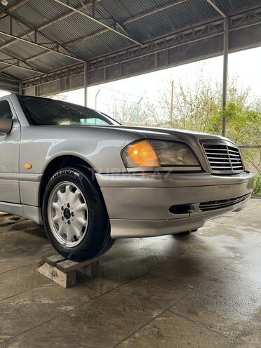 Mercedes C 220 d 1999, 370,000 km - 2.2 л - Bakı