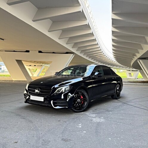 Mercedes E 220 d 2017, 20,000 km - 2.2 l - Bakı