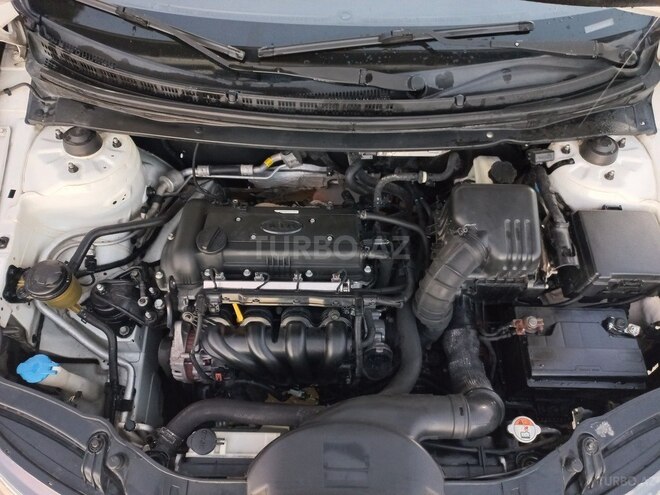 Kia Cerato 2012, 238,000 km - 1.6 l - Quba