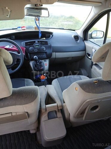 Renault Grand Scenic 2006, 285,000 km - 1.5 l - Quba