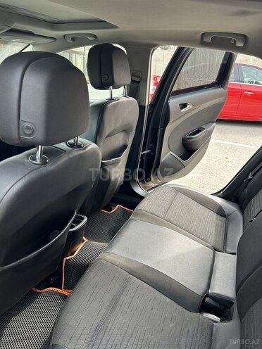 Opel Astra 2015, 187,000 km - 1.6 л - Bakı