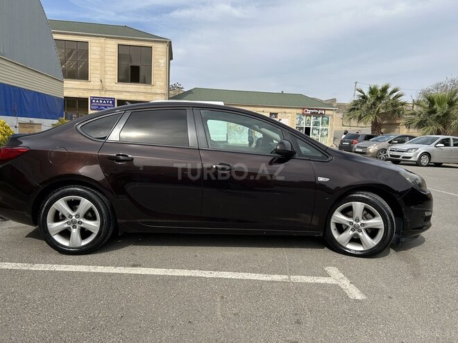 Opel Astra 2015, 187,000 km - 1.6 л - Bakı
