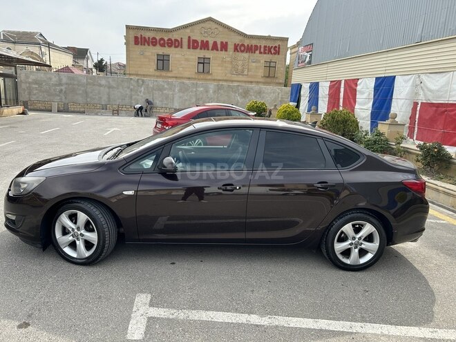 Opel Astra 2015, 187,000 km - 1.6 л - Bakı