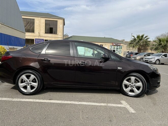Opel Astra 2015, 187,000 km - 1.6 л - Bakı