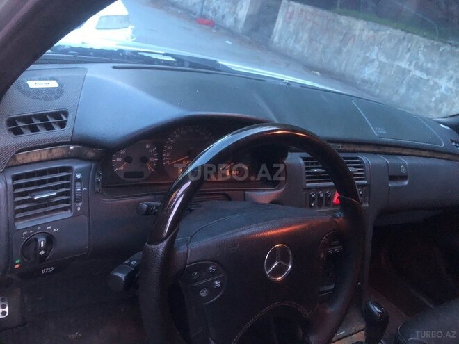 Mercedes E 220 d 2000, 540,000 km - 2.2 l - Bakı