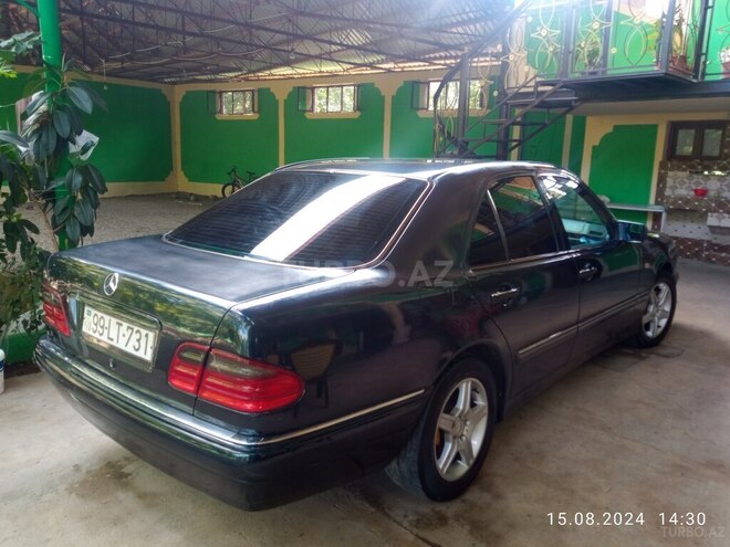 Mercedes E 240 1997, 385,000 km - 2.4 l - Ağstafa
