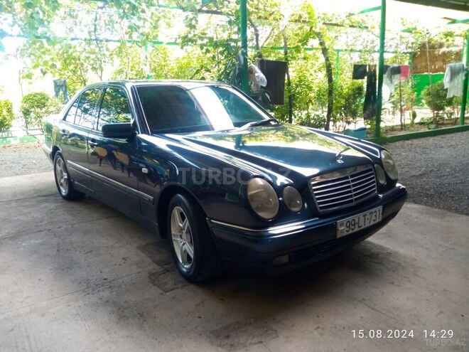 Mercedes E 240 1997, 385,000 km - 2.4 l - Ağstafa