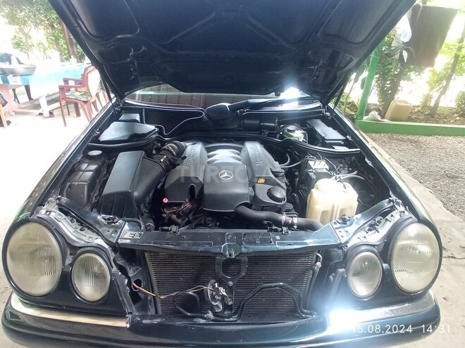 Mercedes E 240 1997, 385,000 km - 2.4 l - Ağstafa