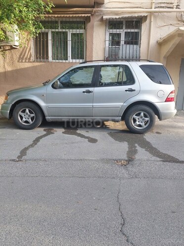 Mercedes ML 320 4MATIC 2001, 270,000 km - 3.2 л - Bakı