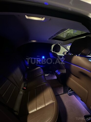 Mercedes E 220 d 2017, 99,000 km - 2.0 l - Bakı